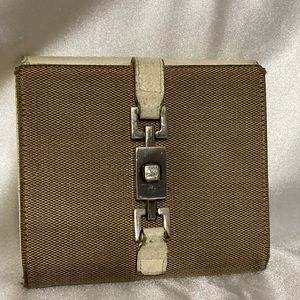 Gucci Vintage Jackie Wallet. Used Condition